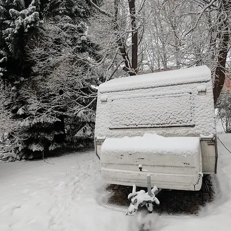 Кемпинг Garden Caravan