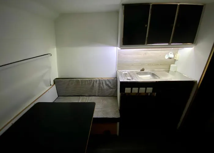 Кемпинг Garden Caravan